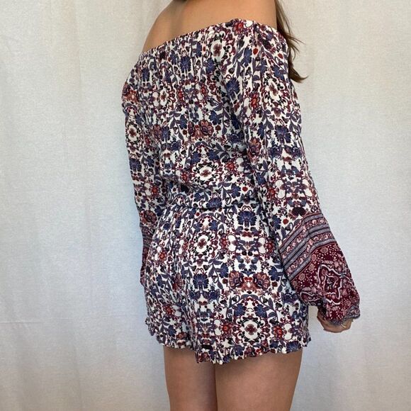 American Eagle Outfitters Off the Shoulder Floral Romper - Picture 3 of 8